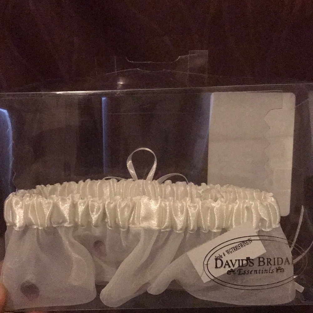 Bridal petal garter